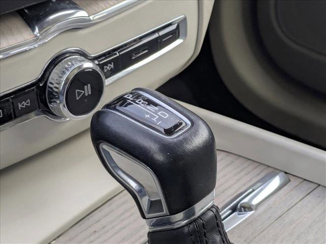 Used 2021 Volvo XC60 T5 Inscription w/ Advanced Package image 11