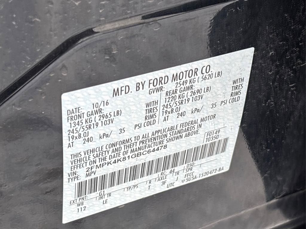 Used 2016 Ford Edge Titanium w/ Technology Package image 12