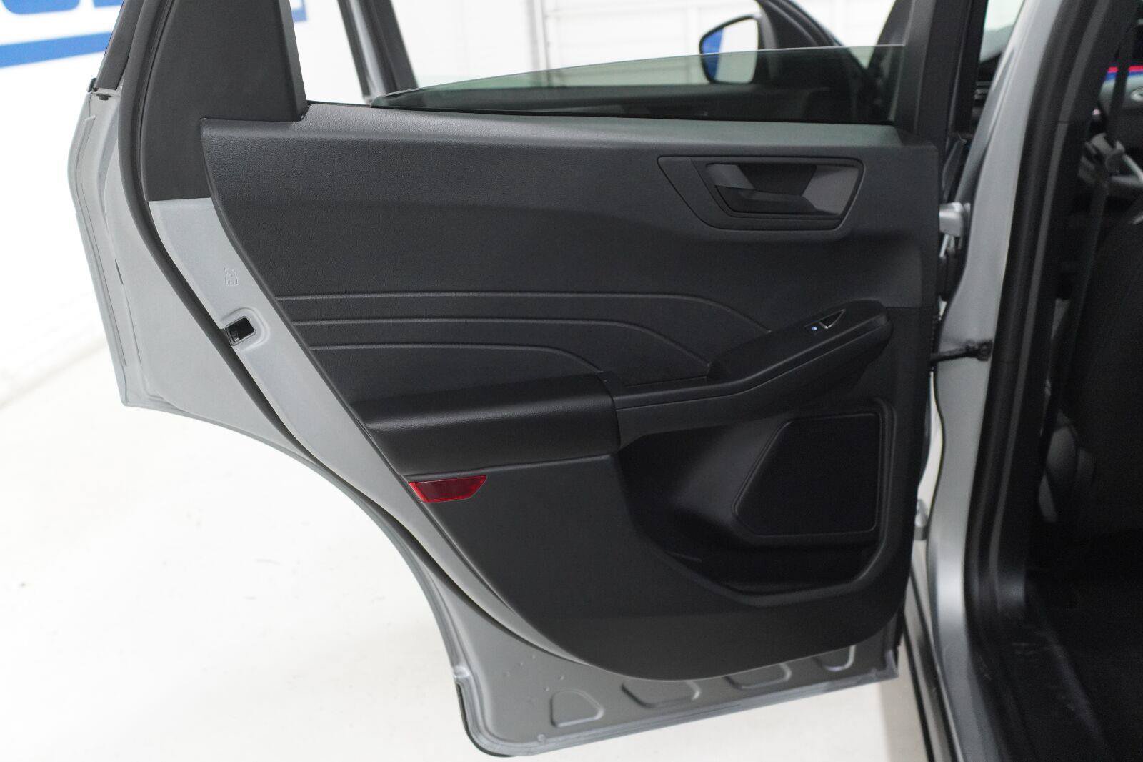 Used 2024 Ford Escape Active w/ Tech Pack #1 FWD image 28