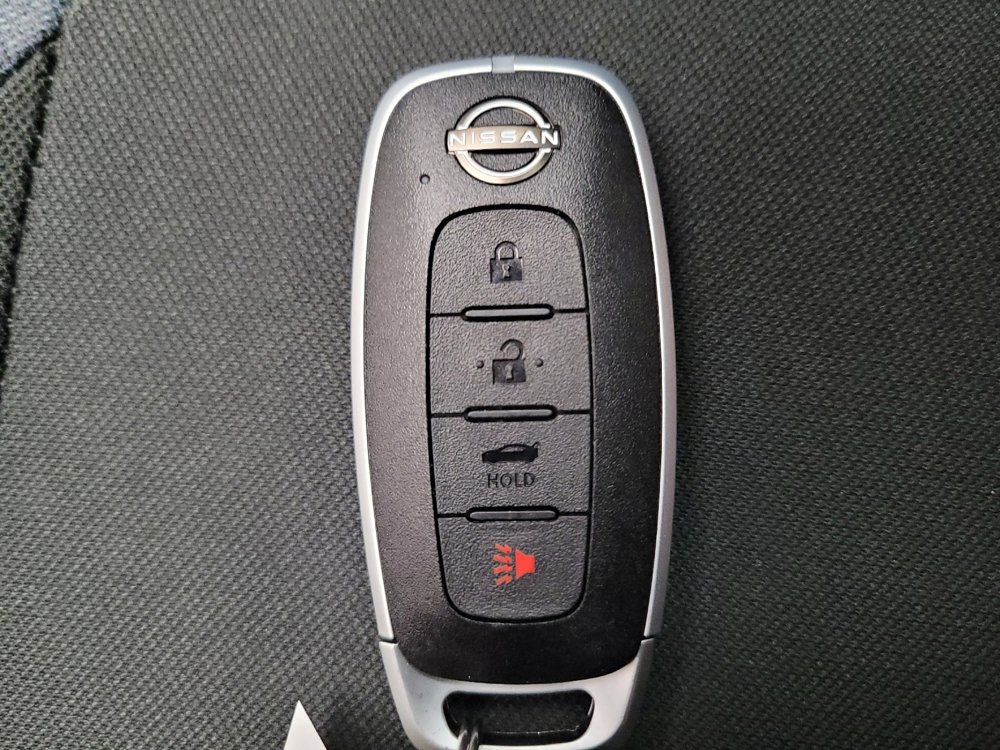 Used 2024 Nissan Versa SV FWD image 32