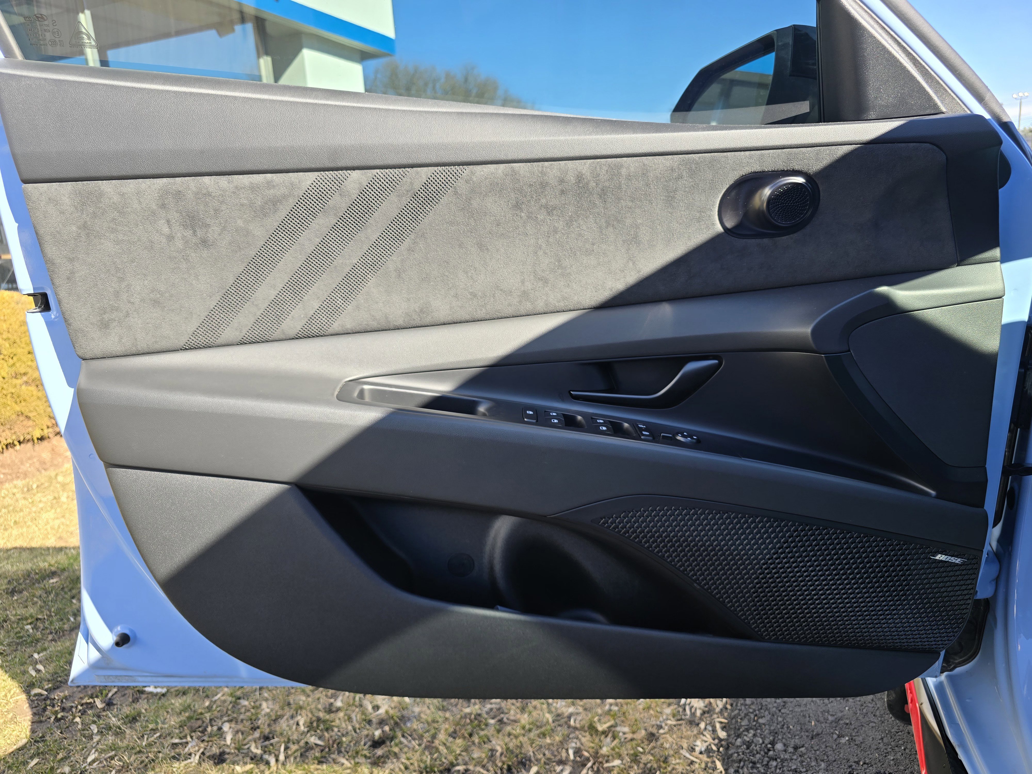 Used 2025 Hyundai Elantra N Base image 17