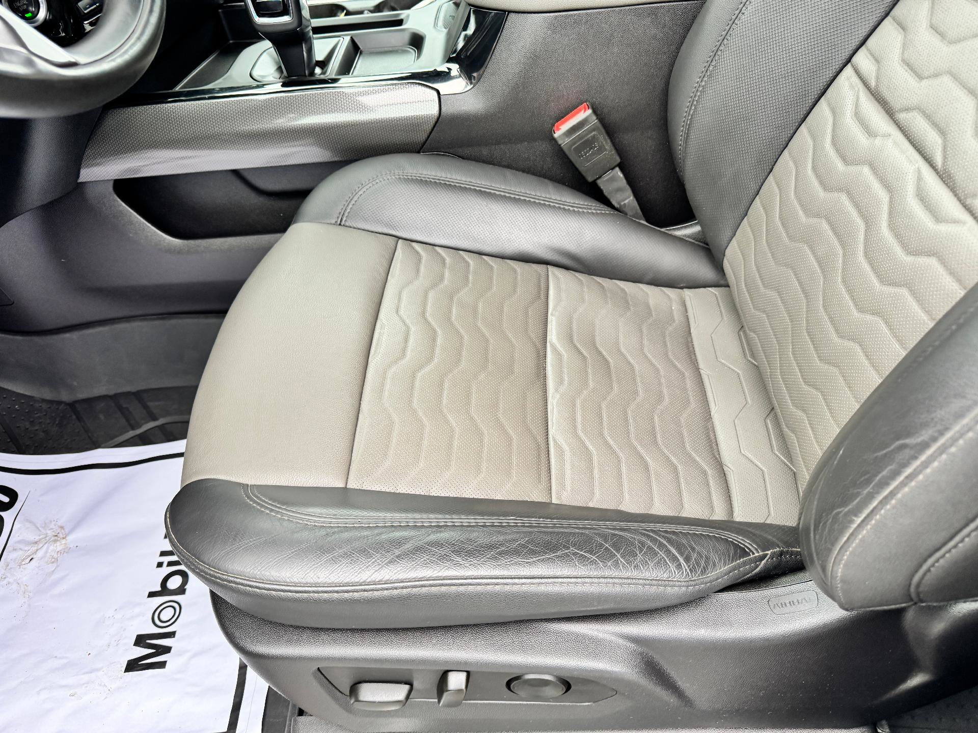 Used 2024 Chevrolet Silverado 1500 ZR2 w/ Technology Package image 10