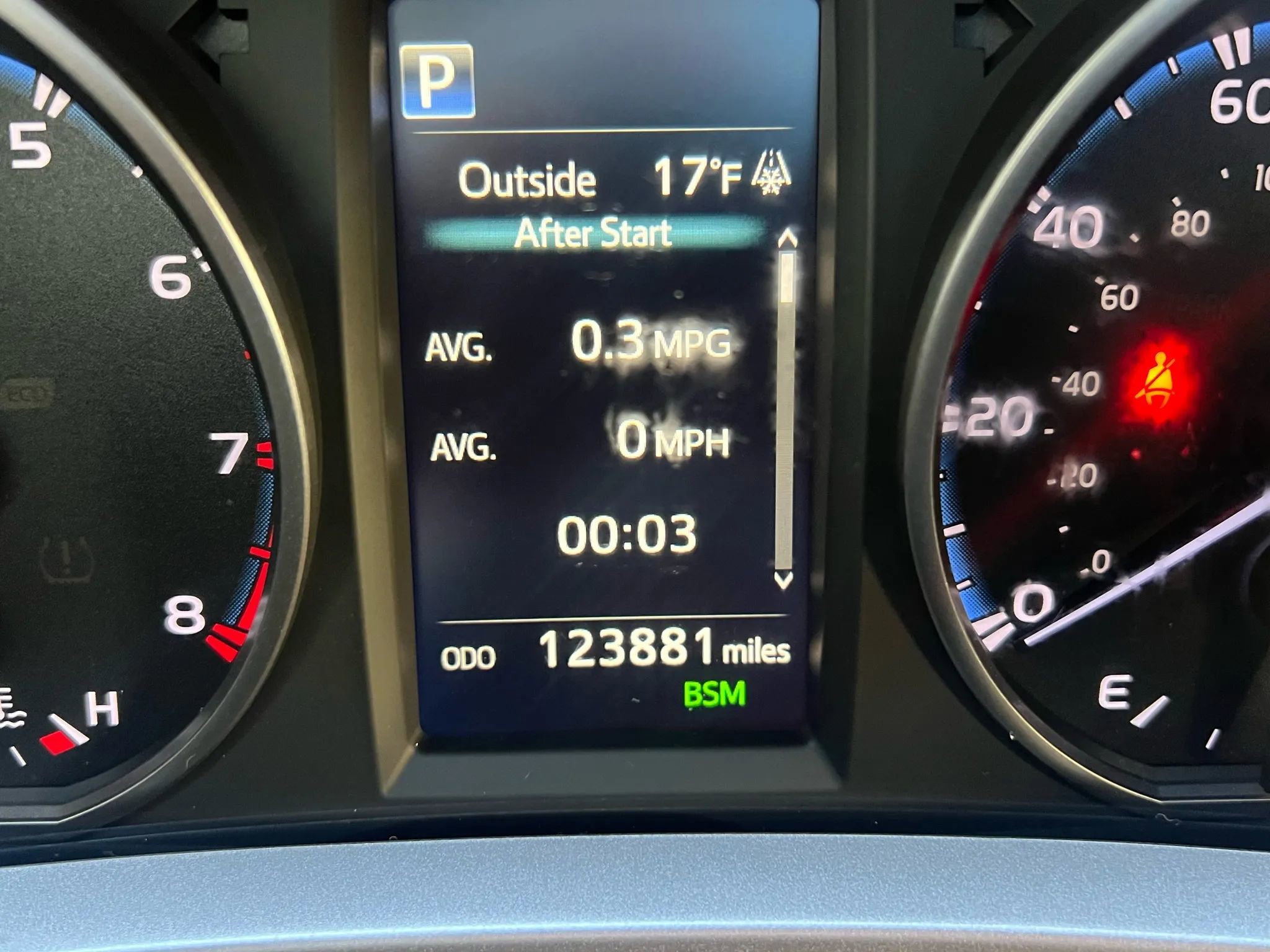 Used 2018 Toyota RAV4 XLE w/ Plus Extra Value Package image 12