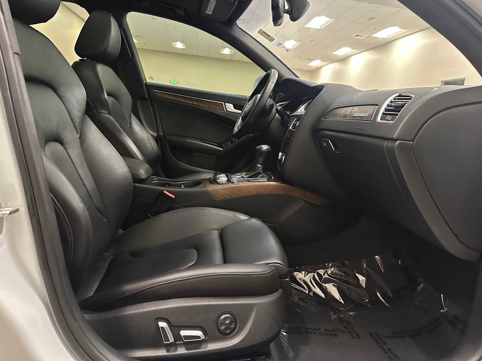 Used 2016 Audi A4 Premium Plus AWD/4WD image 28