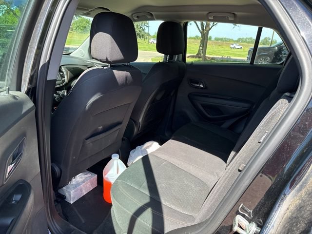 Used 2017 Chevrolet Trax LS AWD/4WD image 12