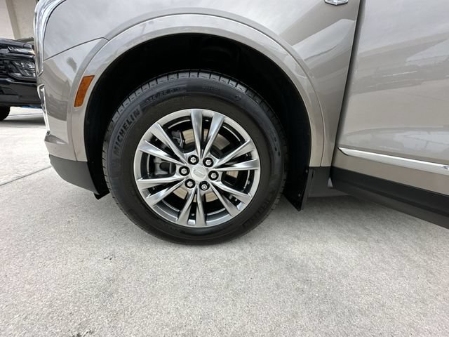 Certified 2023 Cadillac XT5 Premium Luxury FWD image 18