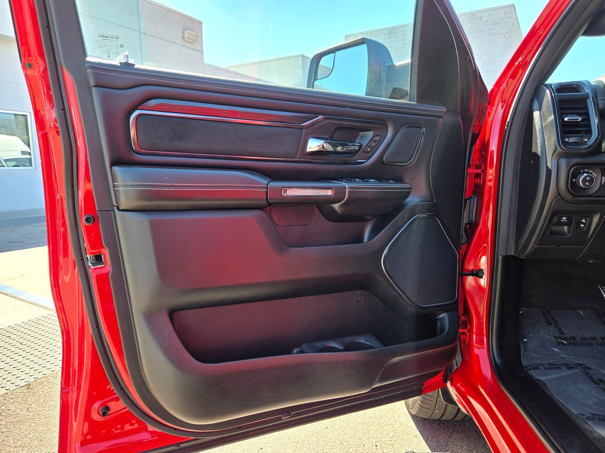 Certified 2023 RAM 1500 Laramie AWD/4WD image 11