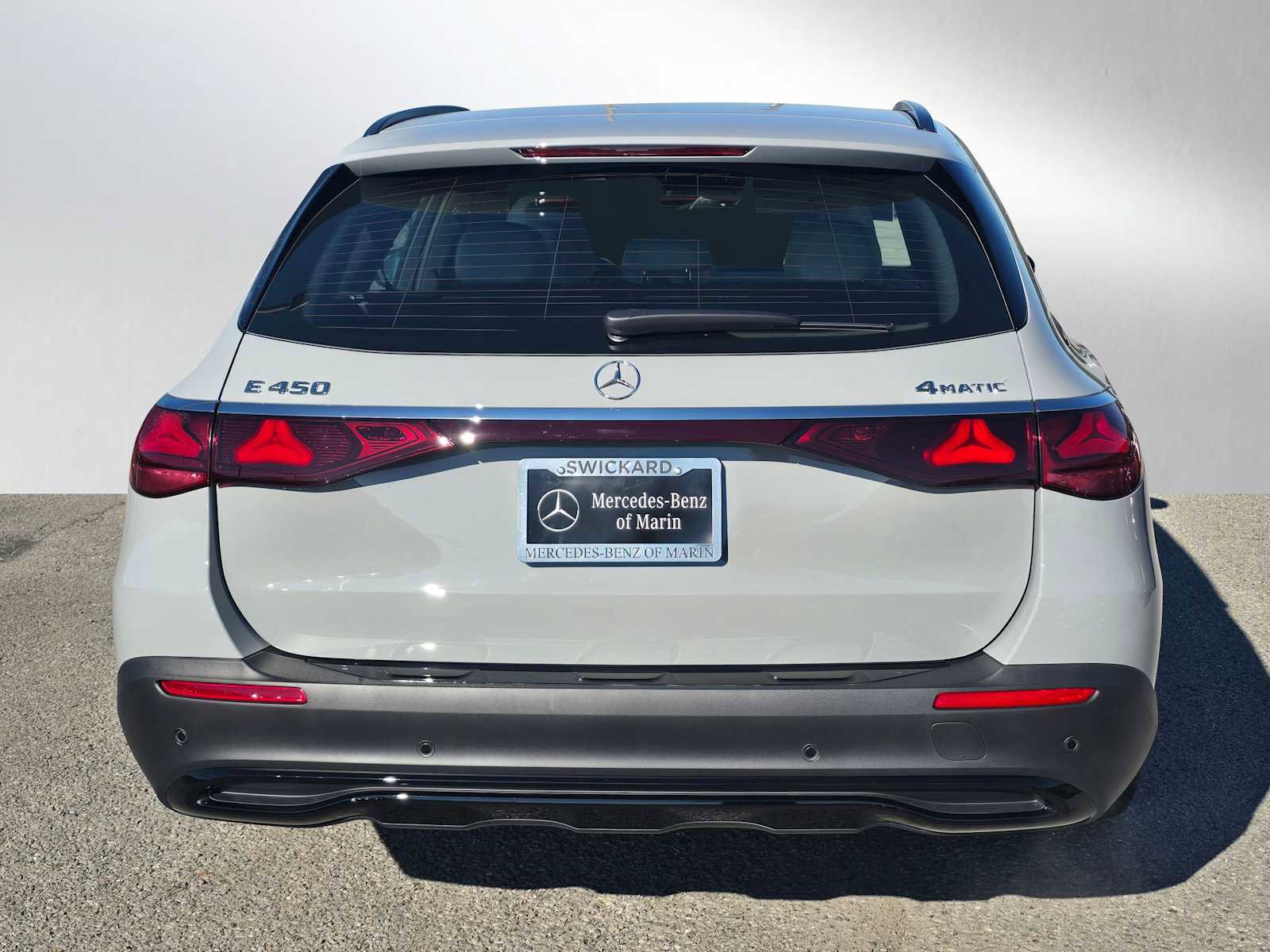 New 2026 Mercedes-Benz E 450 4MATIC All-Terrain Wagon image 4