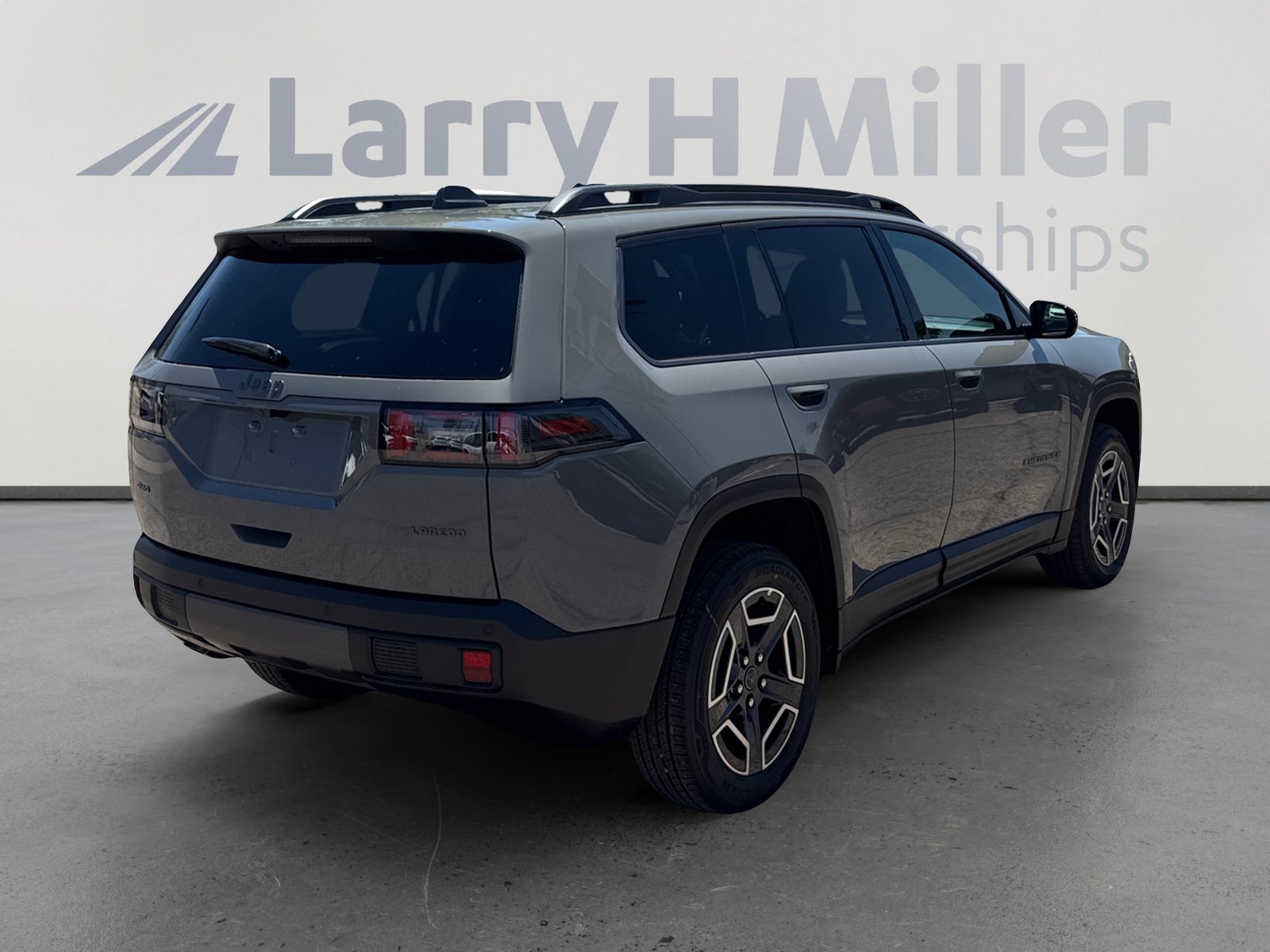 New 2026 Jeep Cherokee Laredo AWD/4WD image 5