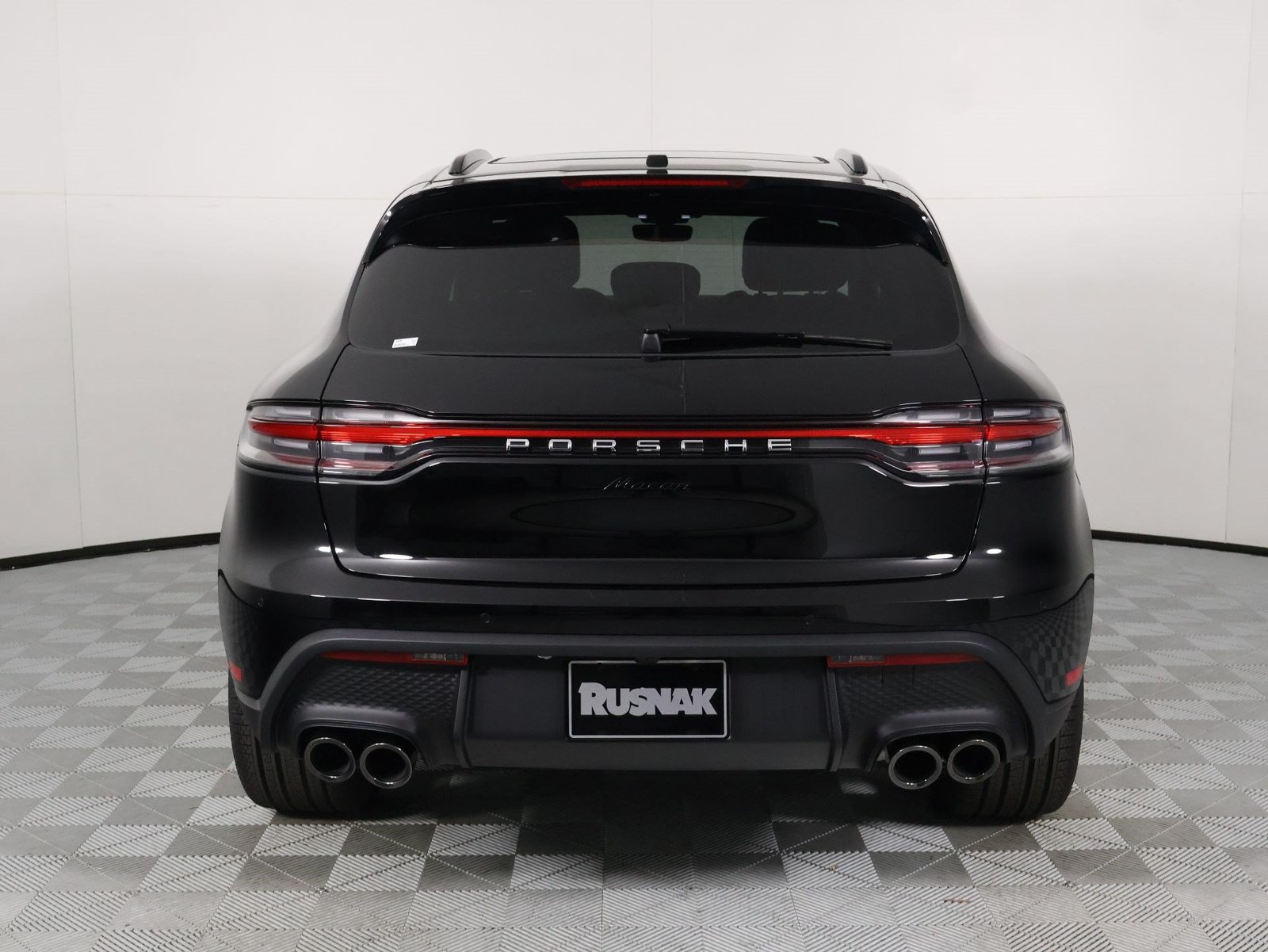 New 2026 Porsche Macan AWD/4WD image 6
