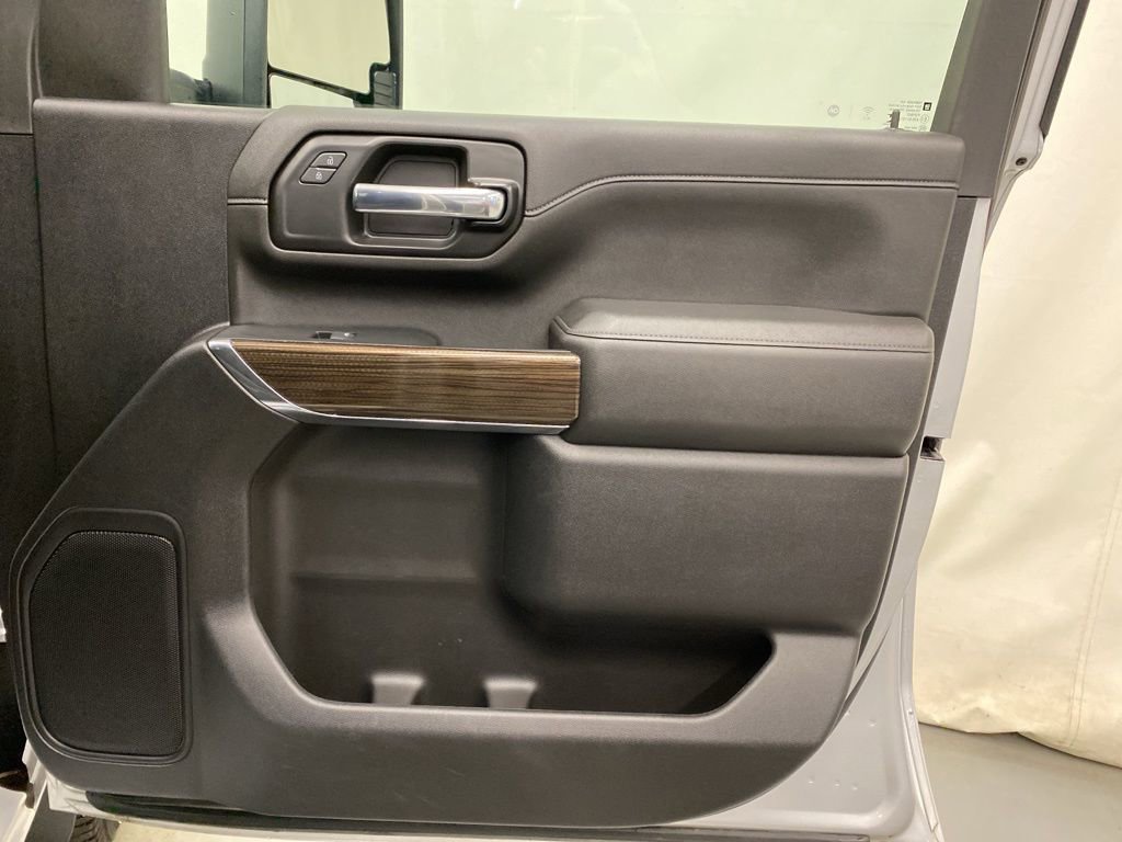 Used 2023 Chevrolet Silverado 2500 LT w/ Convenience Package image 11