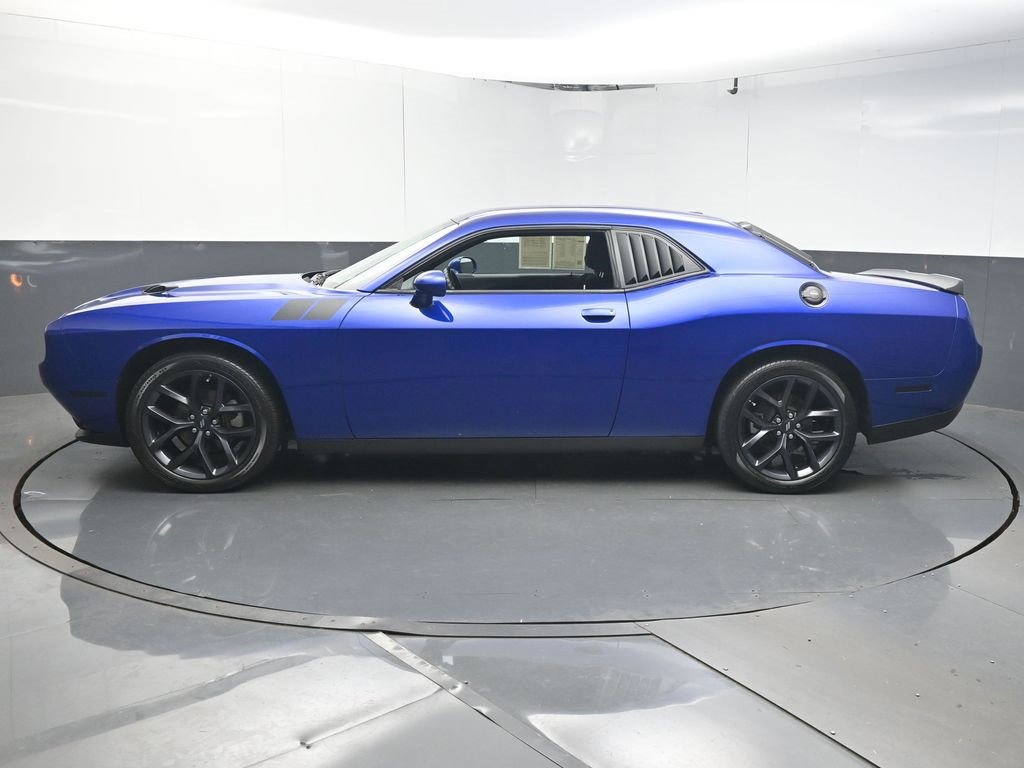 Used 2021 Dodge Challenger SXT w/ Blacktop Package image 5