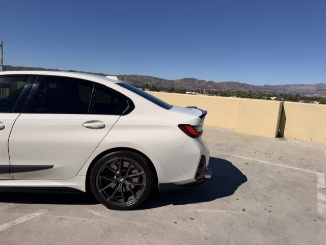 Used 2024 BMW M340i w/ Premium Package RWD image 3