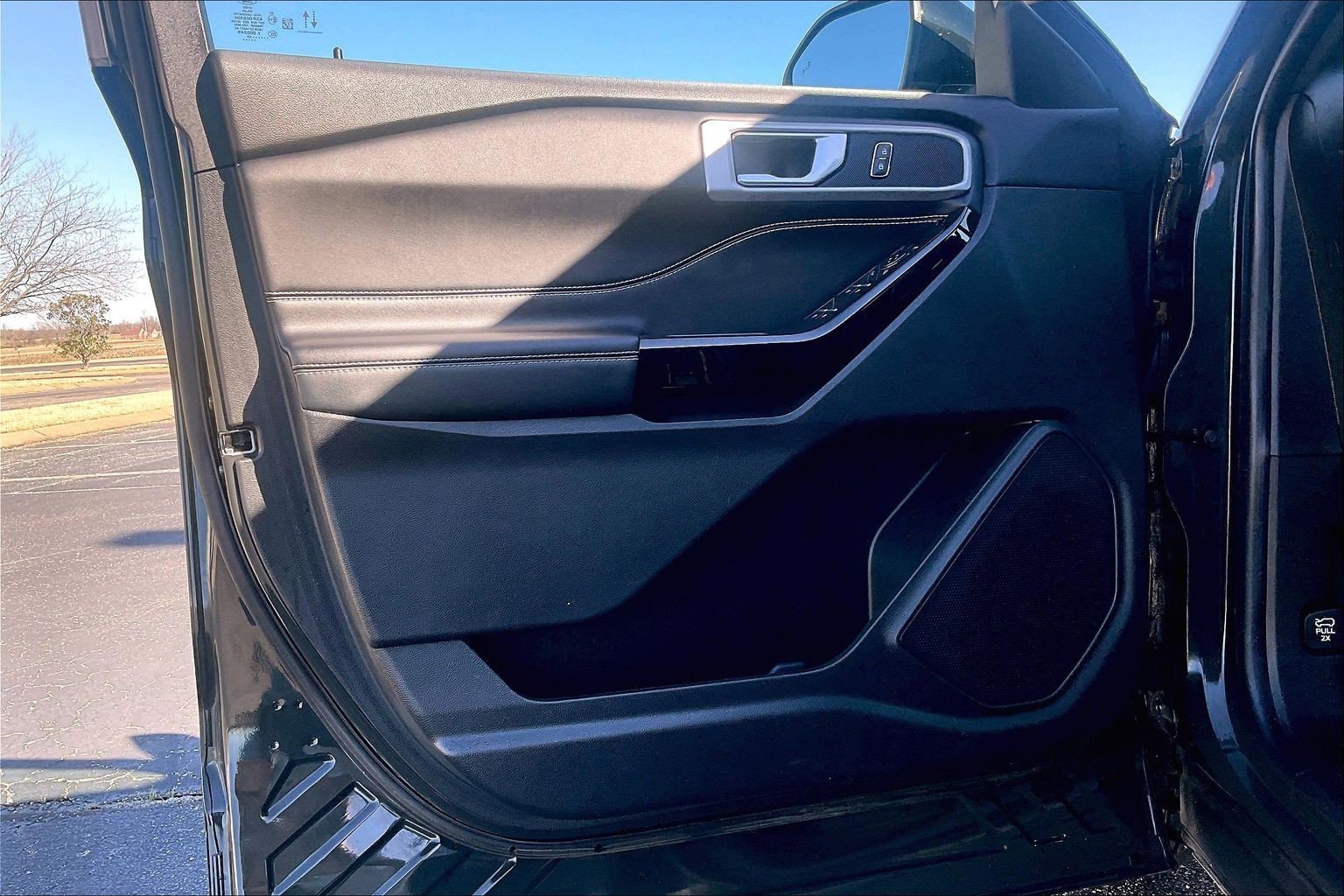 Used 2022 Ford Explorer ST w/ ST Street Pack image 19