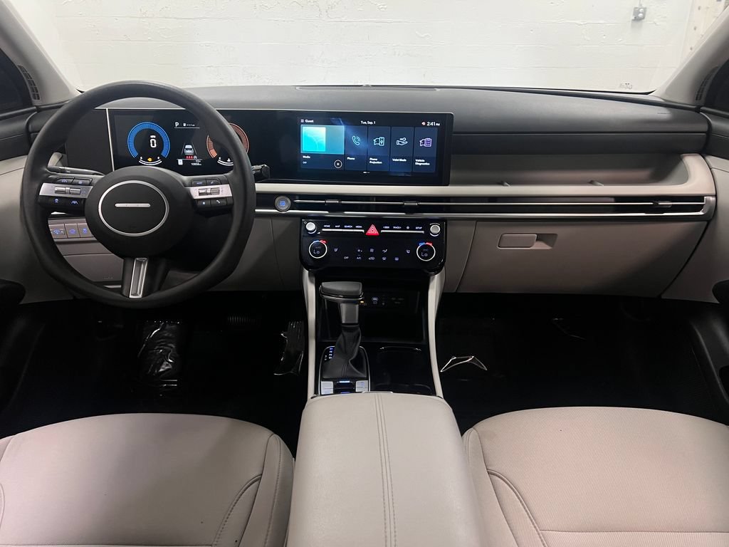 Used 2025 Hyundai Tucson SEL FWD image 13