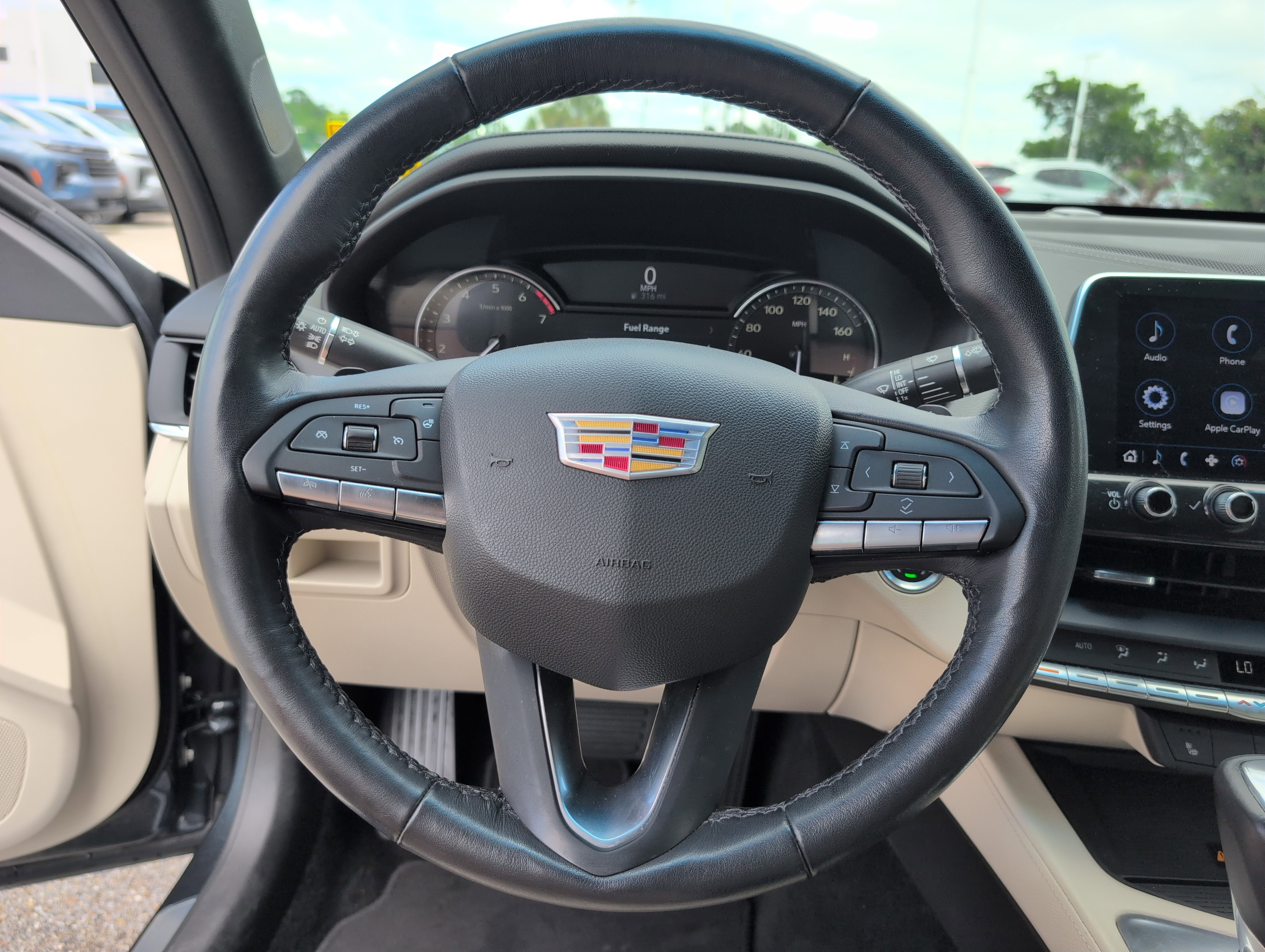 Used 2020 Cadillac XT4 Premium Luxury FWD image 23