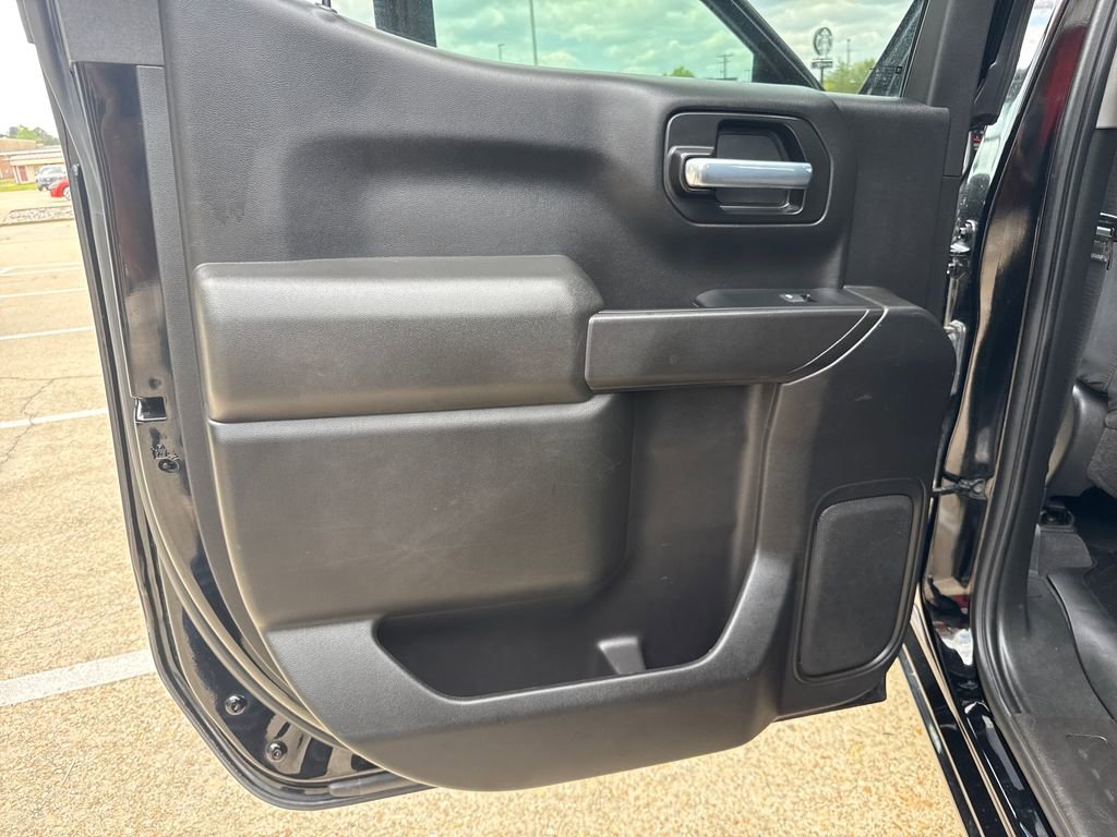 Used 2021 Chevrolet Silverado 1500 LT image 34