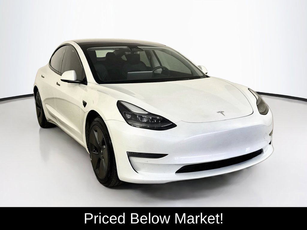 Used 2023 Tesla Model 3 Standard Range RWD image 1
