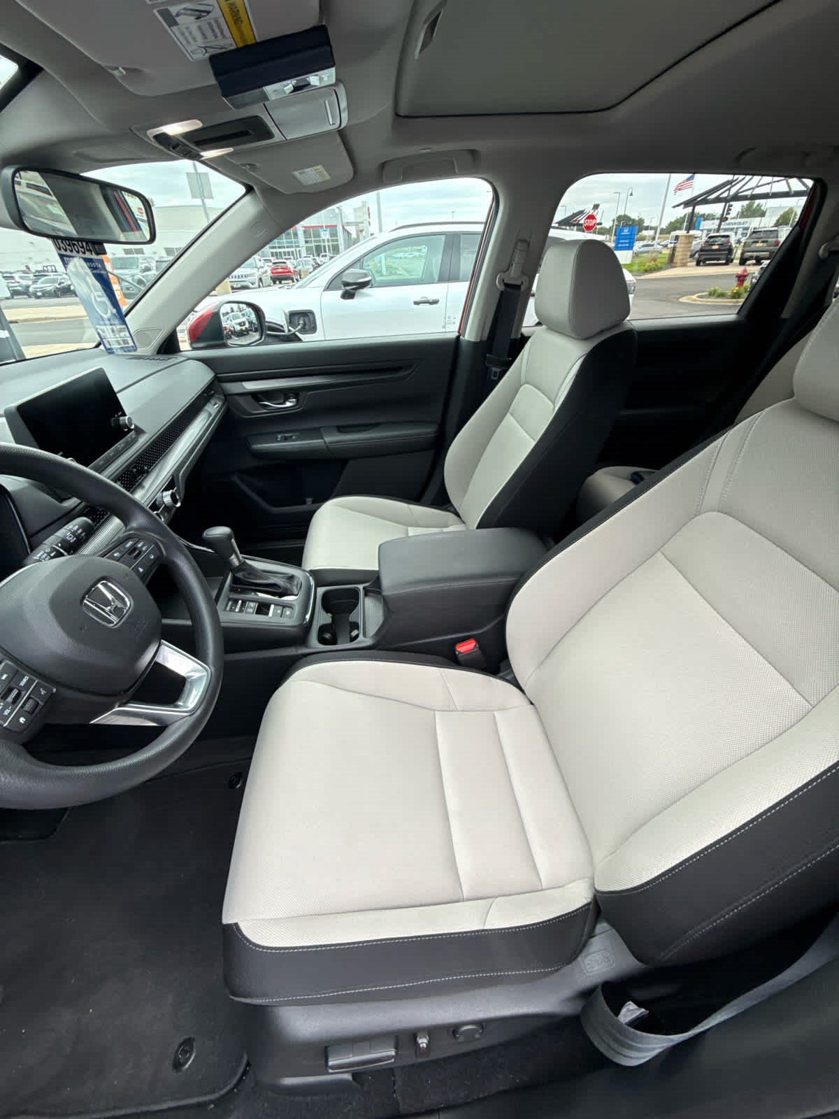 Used 2024 Honda CR-V EX image 9