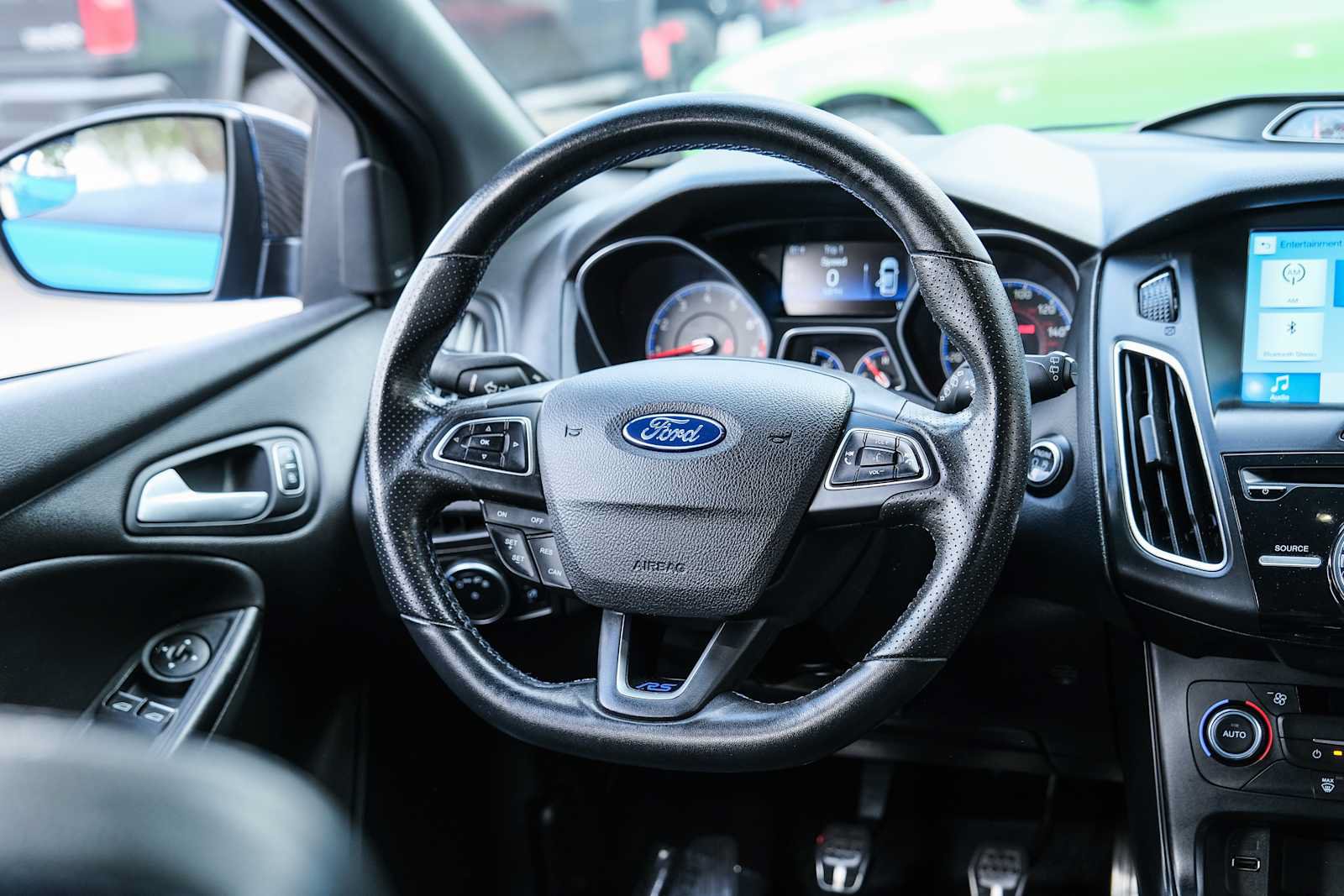 Used 2017 Ford Focus RS AWD/4WD image 28