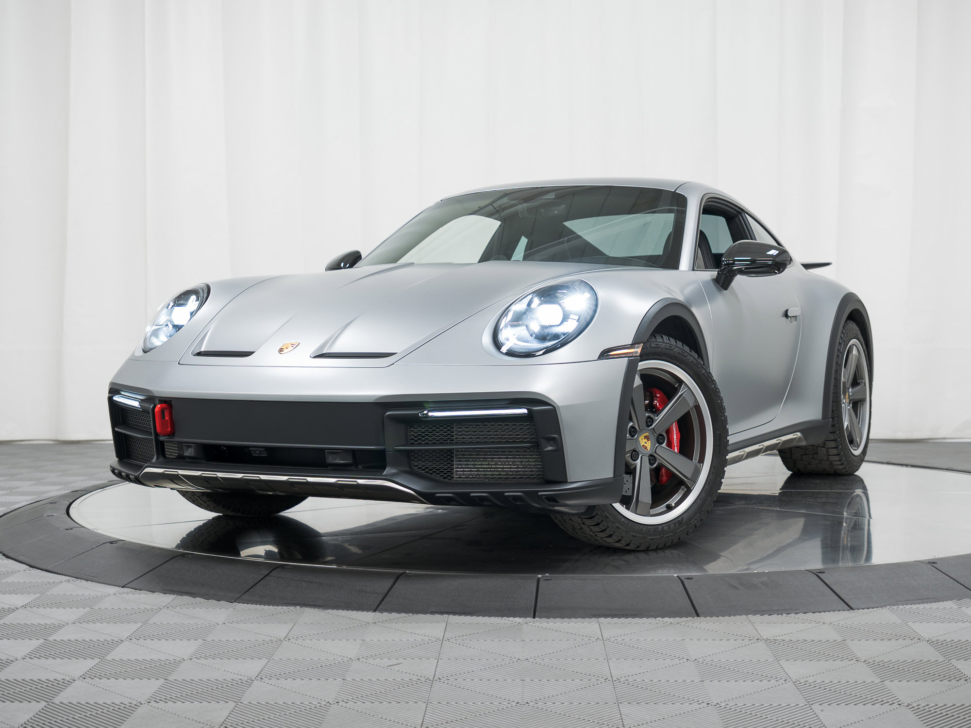 Certified 2024 Porsche 911 Dakar AWD/4WD image 38