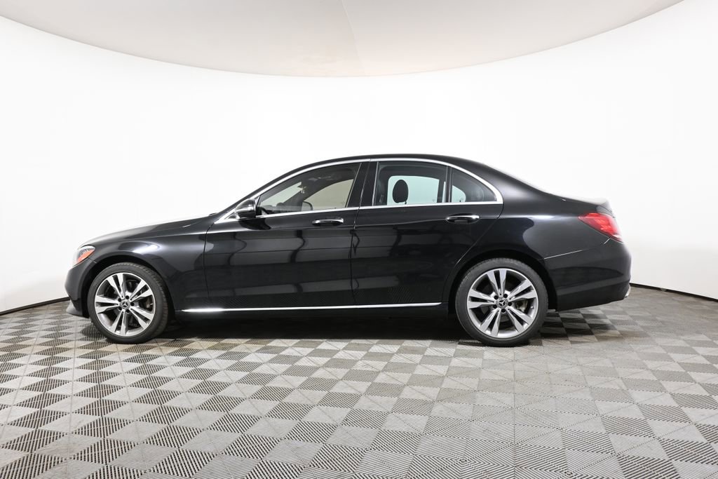Used 2019 Mercedes-Benz C 300 4MATIC Sedan image 2