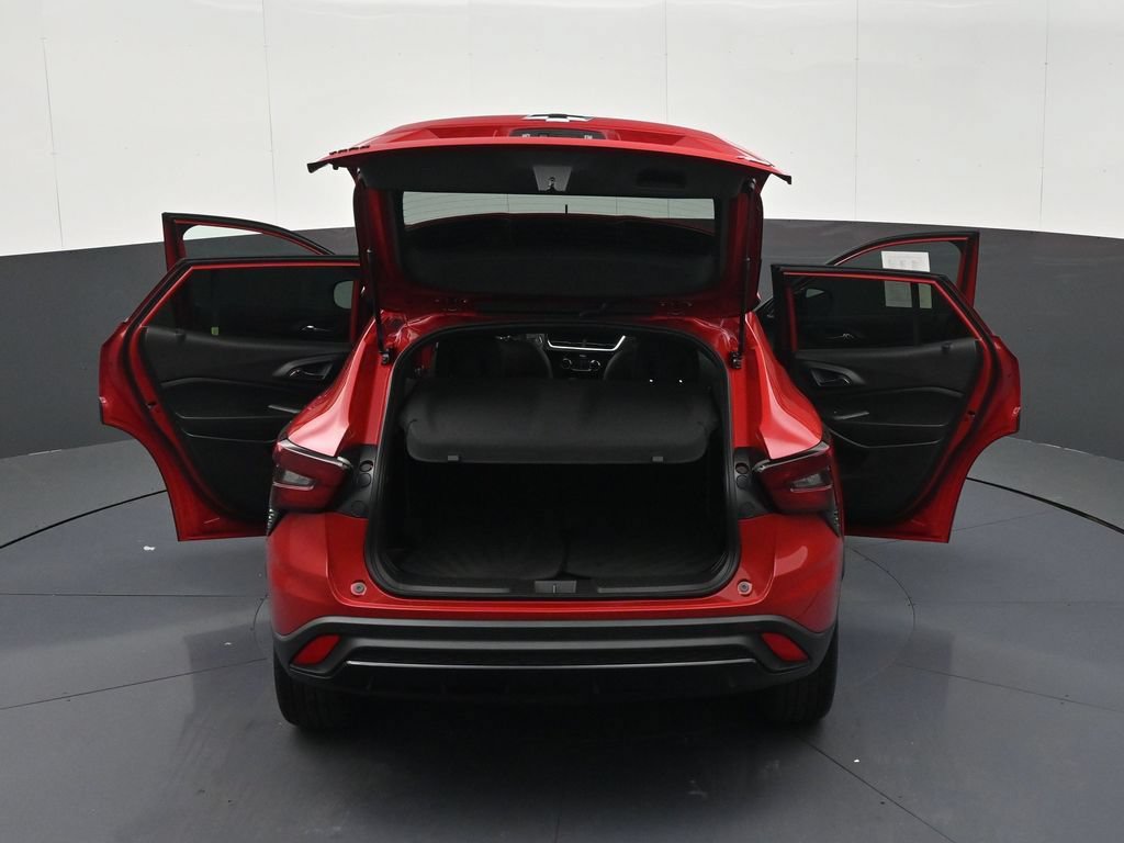 Used 2026 Chevrolet Trax RS w/ Sunroof Package FWD image 41