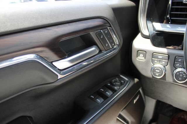 Used 2024 GMC Sierra 1500 SLT w/ SLT Premium Plus Package AWD/4WD image 12