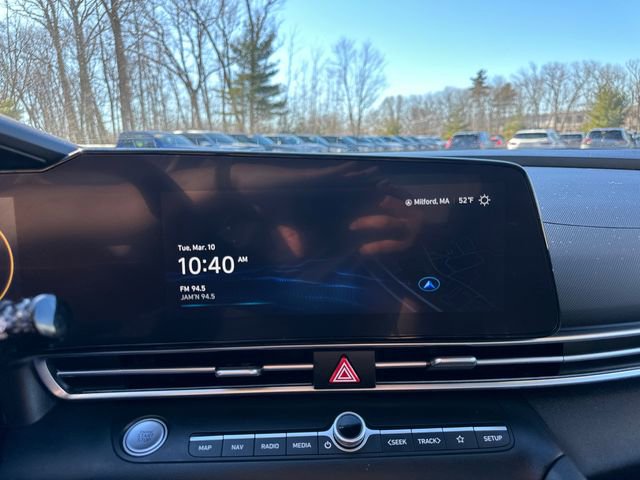 Used 2023 Hyundai Elantra Limited FWD image 34