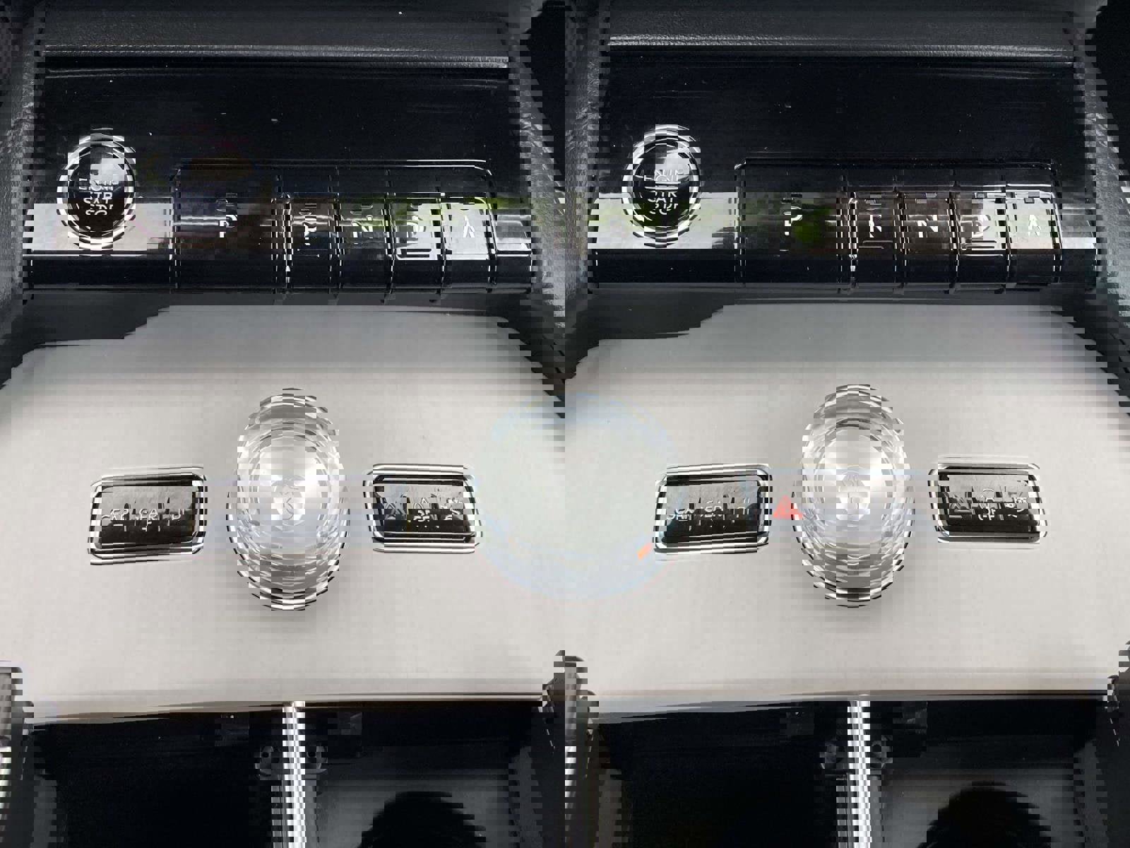 Used 2025 Lincoln Navigator Reserve image 29