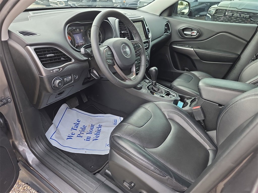 Used 2022 Jeep Cherokee Limited image 11