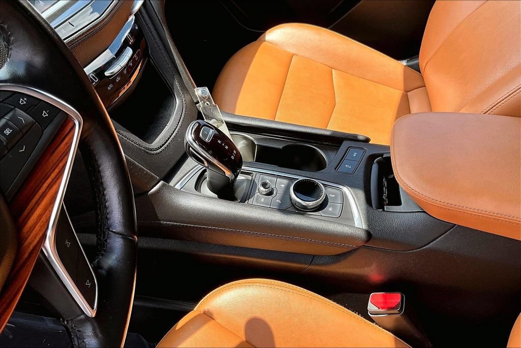 Certified 2023 Cadillac XT5 Premium Luxury AWD/4WD image 18