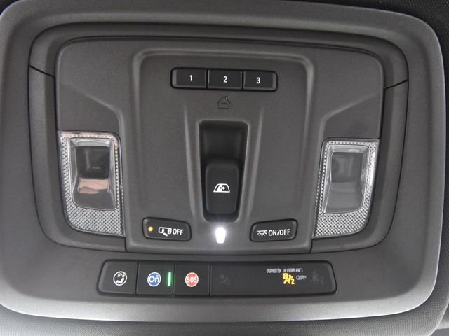 Used 2025 GMC Sierra 3500 Denali image 39