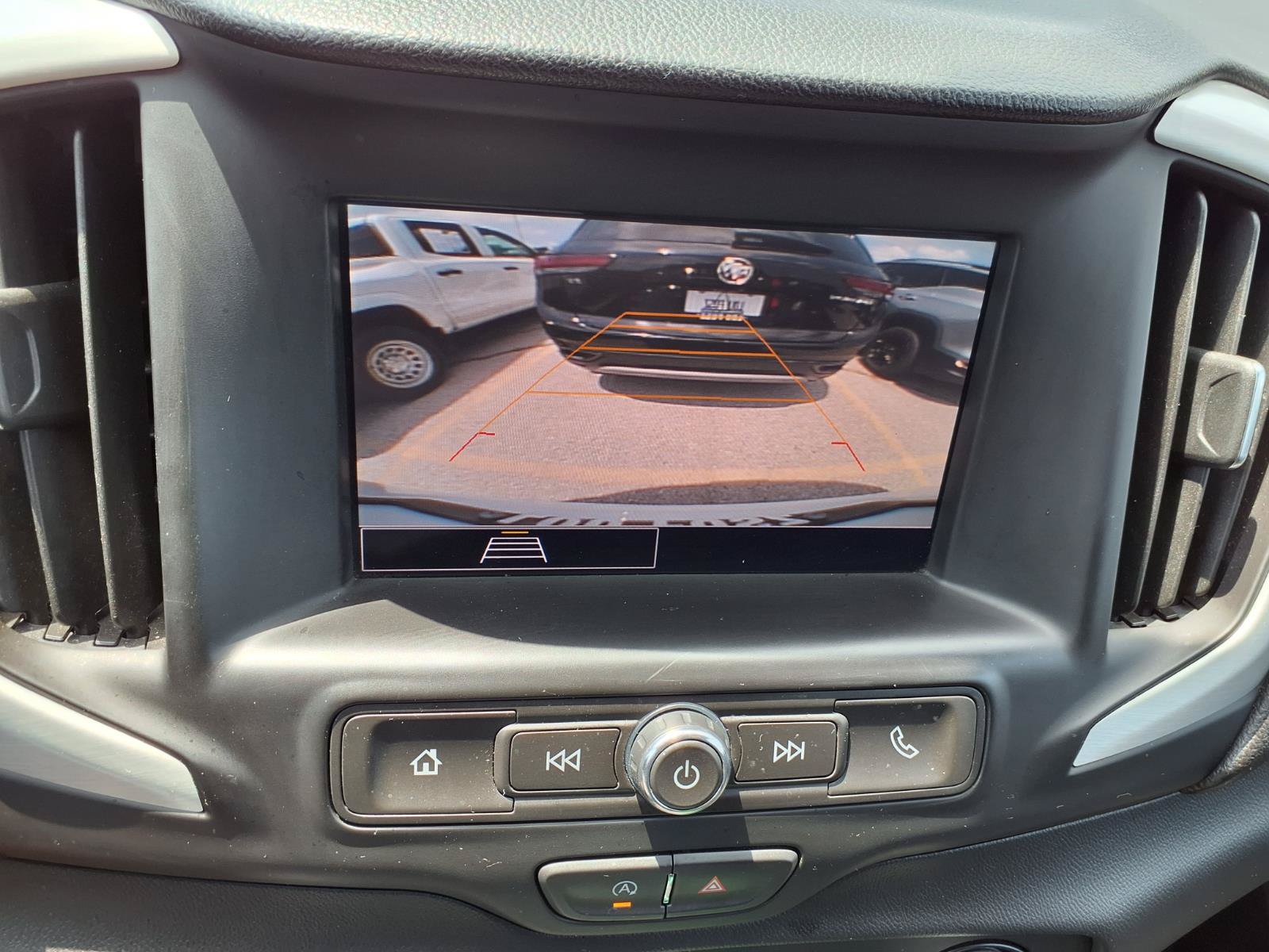 Used 2024 GMC Terrain SLE FWD image 7