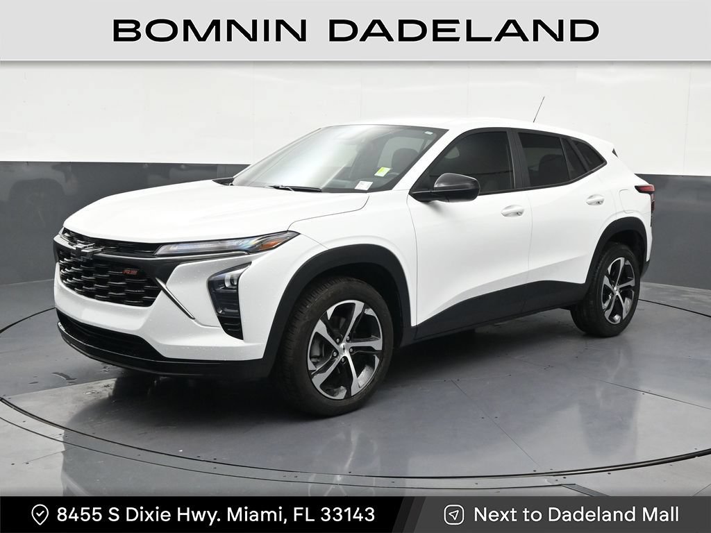 Used 2024 Chevrolet Trax RS w/ Driver Confidence Package FWD image 1