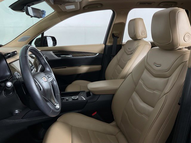 Certified 2025 Cadillac XT6 Premium Luxury w/ Platinum Package AWD/4WD image 25