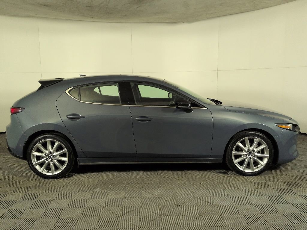 Used 2021 MAZDA MAZDA3 Hatchback w/Premium Plus Pkg AWD/4WD image 4