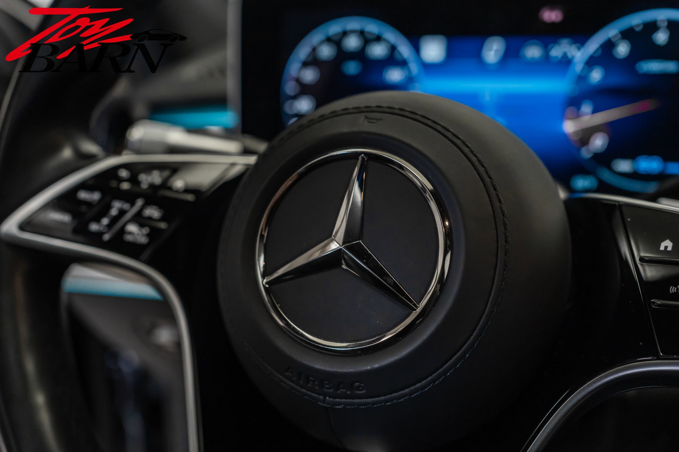 Used 2022 Mercedes-Benz S 500 4MATIC w/ 3D Technology Package image 31