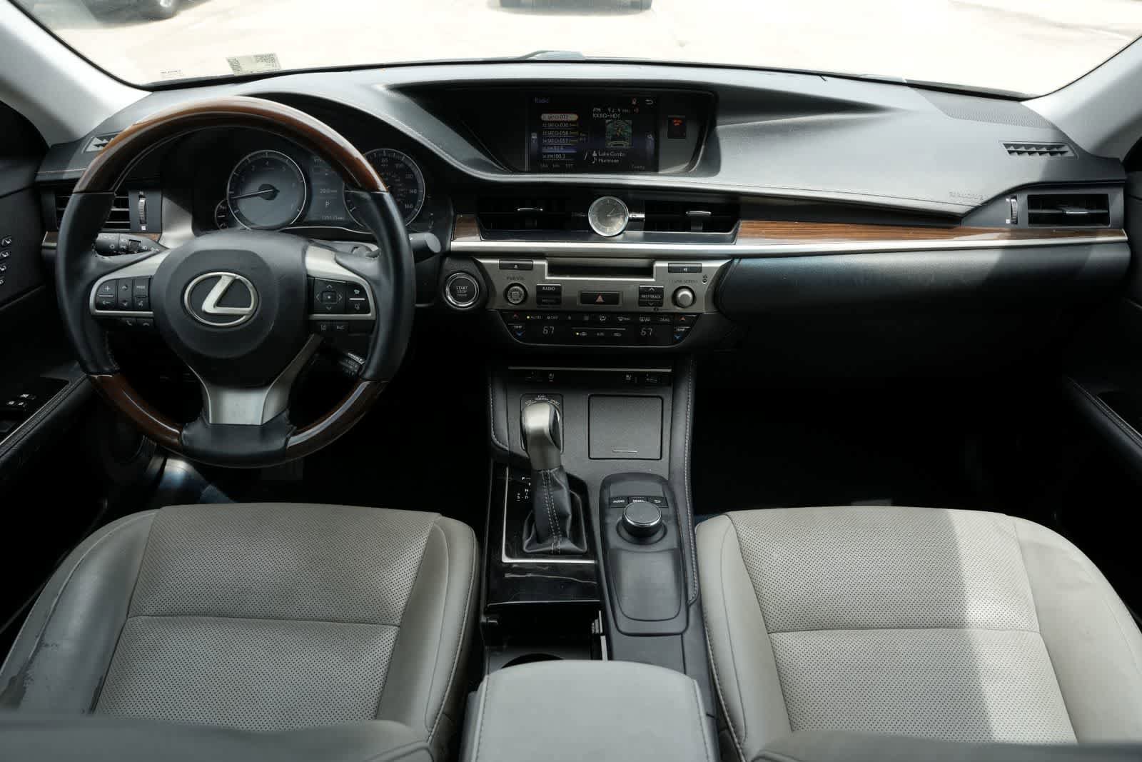 Used 2017 Lexus ES 350 FWD image 7