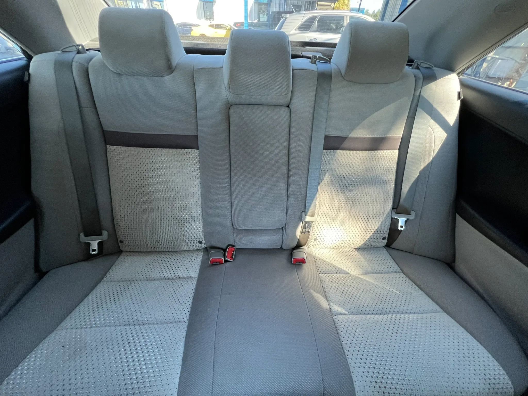 Used 2014 Toyota Camry L FWD image 14