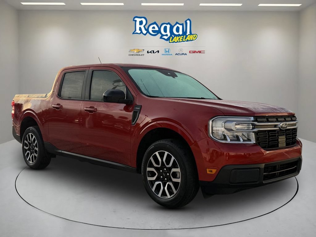Used 2024 Ford Maverick Lariat FWD image 1
