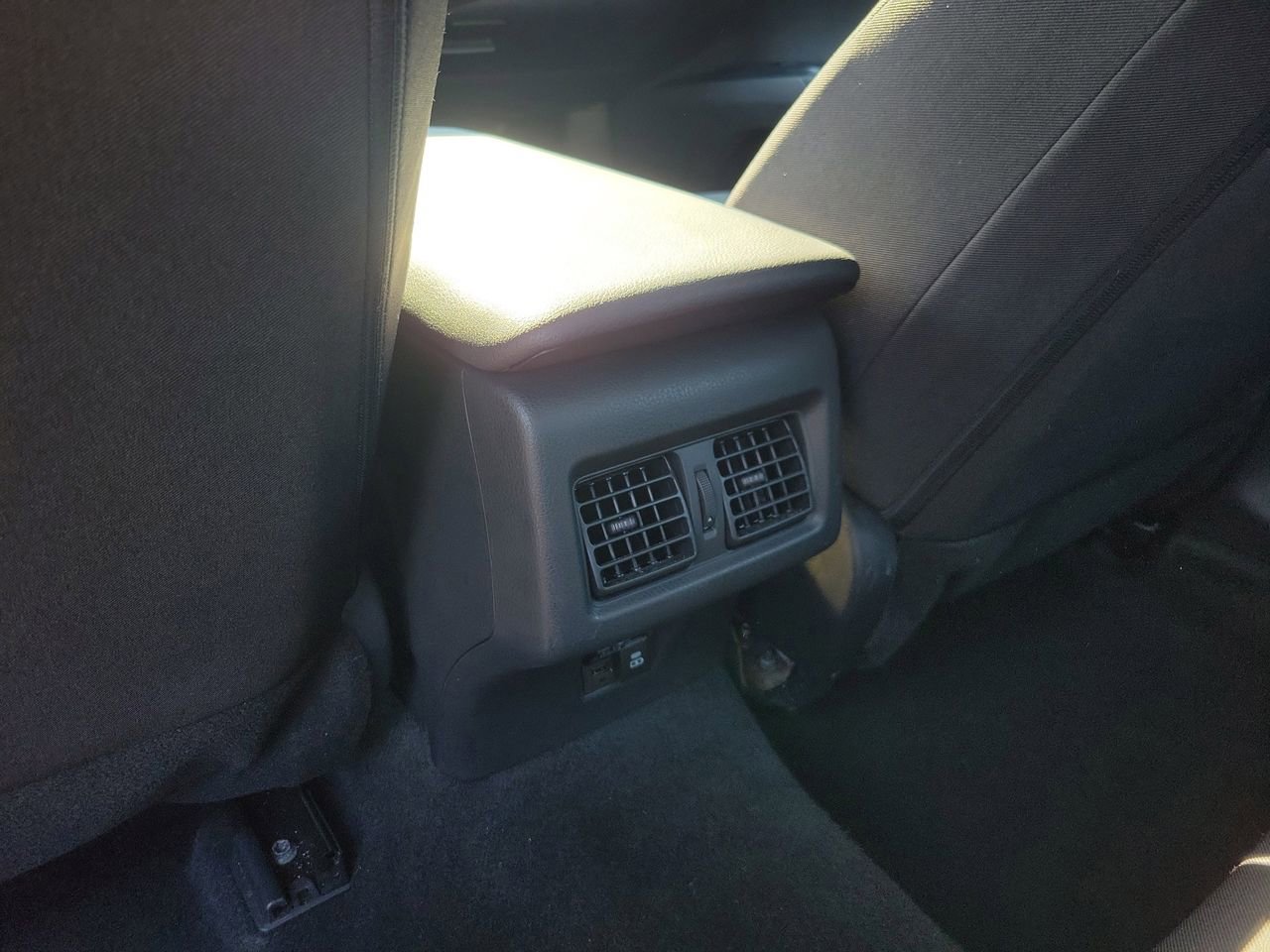 Used 2025 Toyota Camry LE image 12