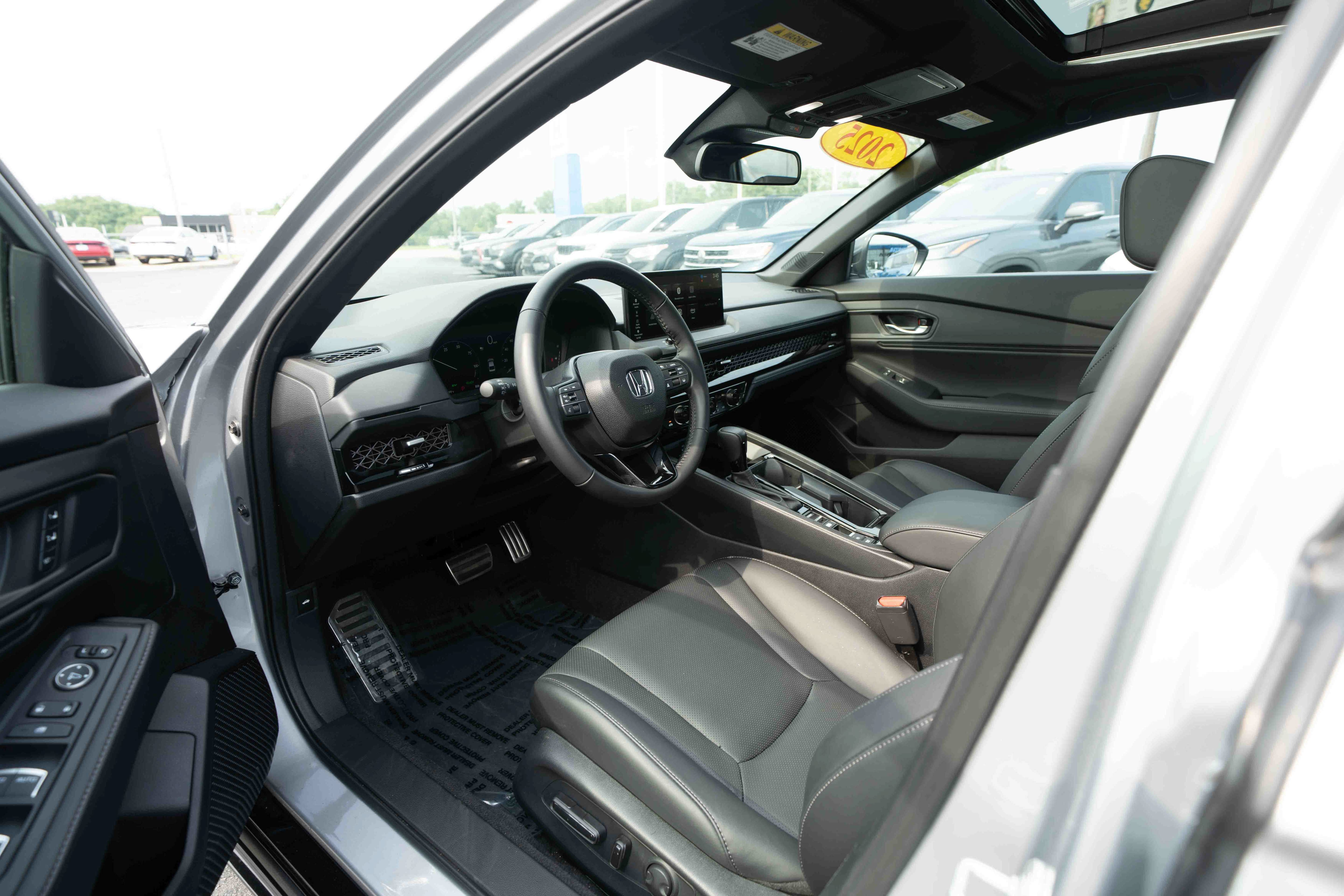 Certified 2025 Honda Accord Sport image 8