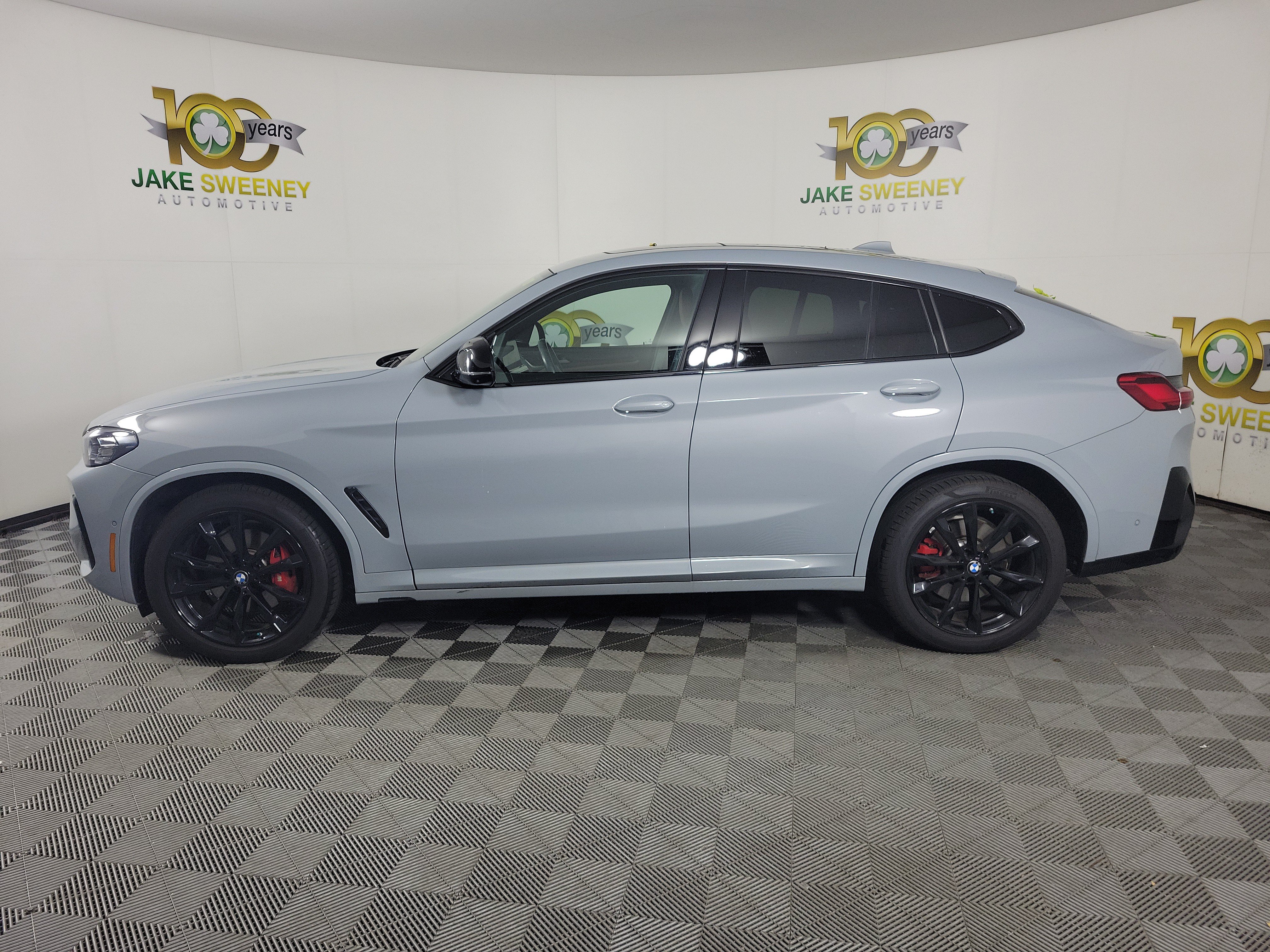 Used 2024 BMW X4 M40i AWD/4WD image 2