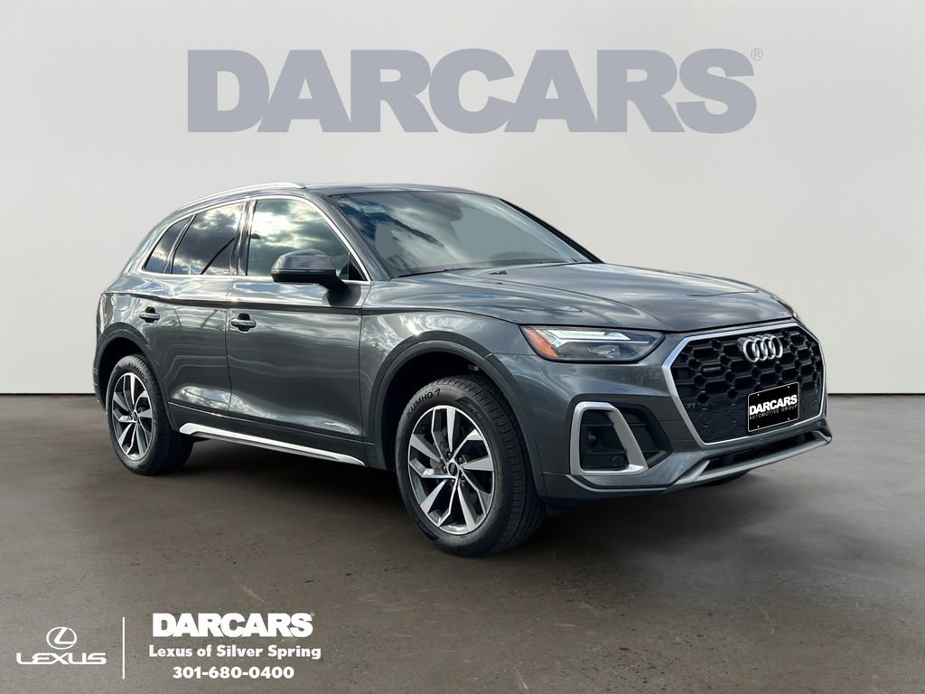 Used 2024 Audi Q5 2.0T Premium w/ Convenience Package image 1