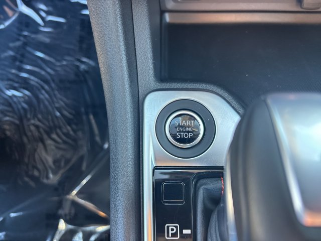 Certified 2025 Nissan Sentra SR w/ Midnight Edition FWD image 23
