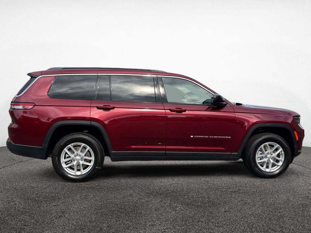 New 2026 Jeep Grand Cherokee L Laredo image 6