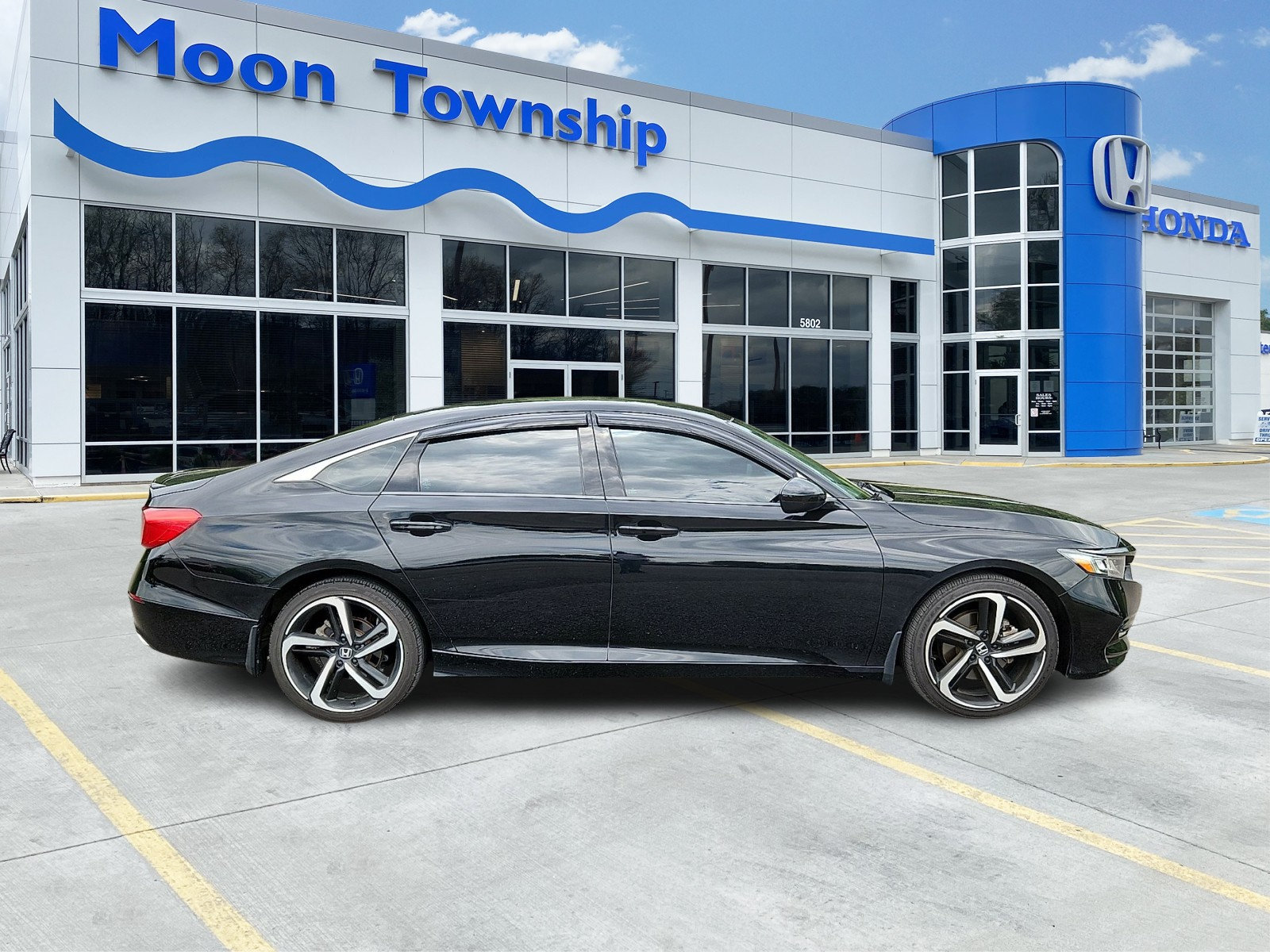 Used 2018 Honda Accord Sport image 7