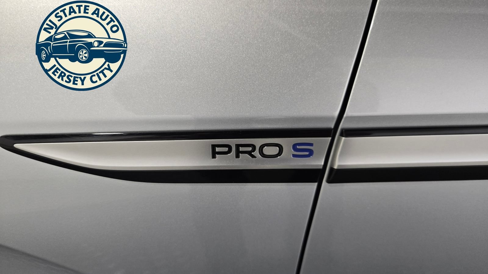 Used 2022 Volkswagen ID.4 Pro S RWD image 24
