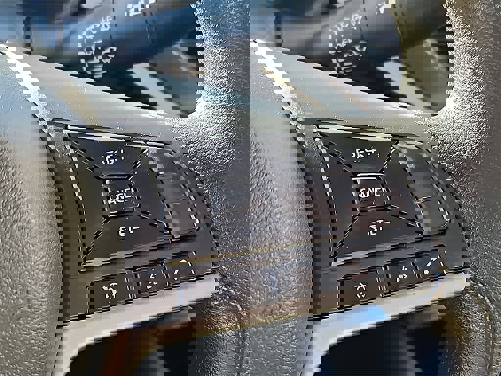 Used 2024 Nissan Altima 2.5 SV image 18